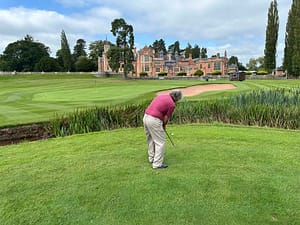 Chipping onto the 18th