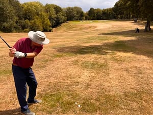 Pete Bennett prepares for a tricky shot